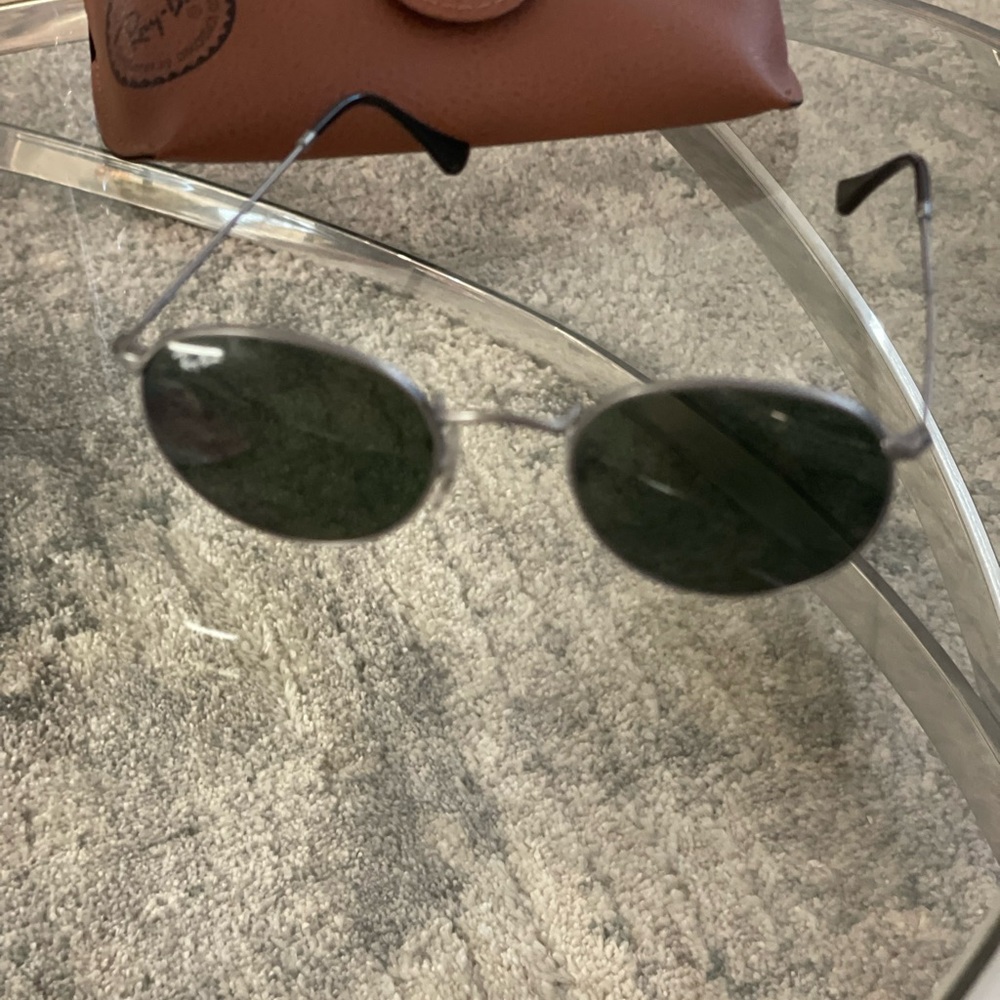 Ray-Ban Black and Silver Aviator Sunglasses - Picture 2 of 2